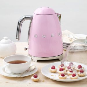 طراحی بی‌نظیر Smeg KLF03 در آشپزخانه