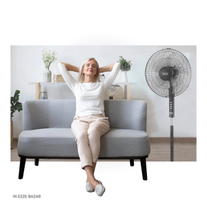 پنکه ایستاده بلک اند دکر در اتاق نشیمن